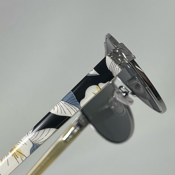 Vera Bradley aviator Blair eyeglasses replacement frame Camellia size 56[]15 135 - Picture 10 of 11